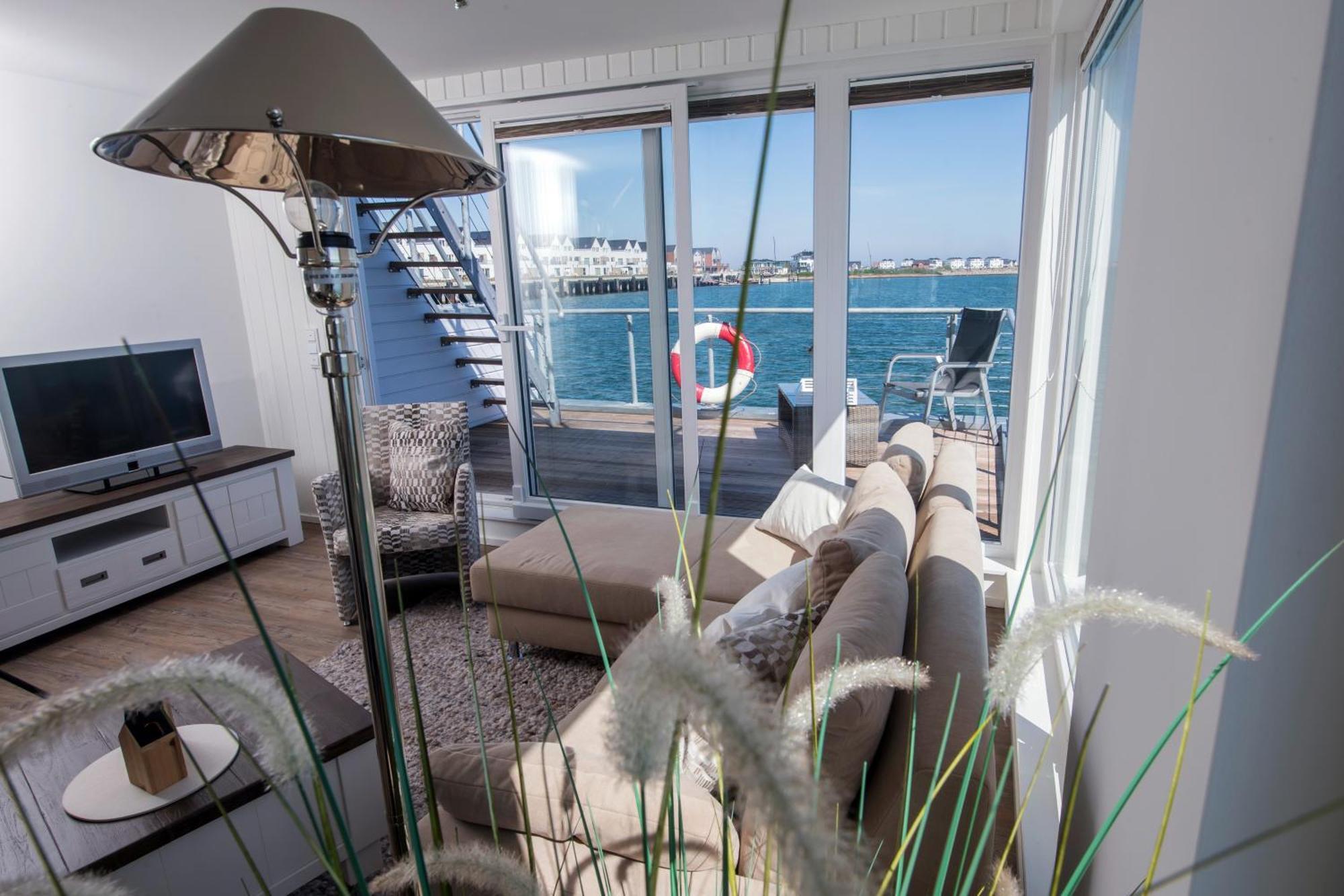 Schwimmendes Ferienhaus Antares One By Seeblick Ferien Oro, Rundum Wasser, Sauna Olpenitz Ngoại thất bức ảnh