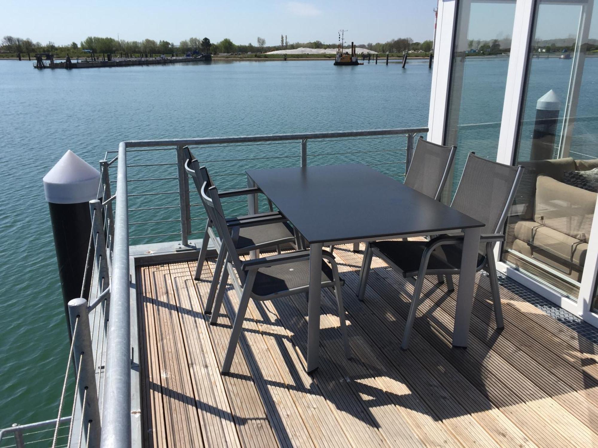Schwimmendes Ferienhaus Antares One By Seeblick Ferien Oro, Rundum Wasser, Sauna Olpenitz Ngoại thất bức ảnh